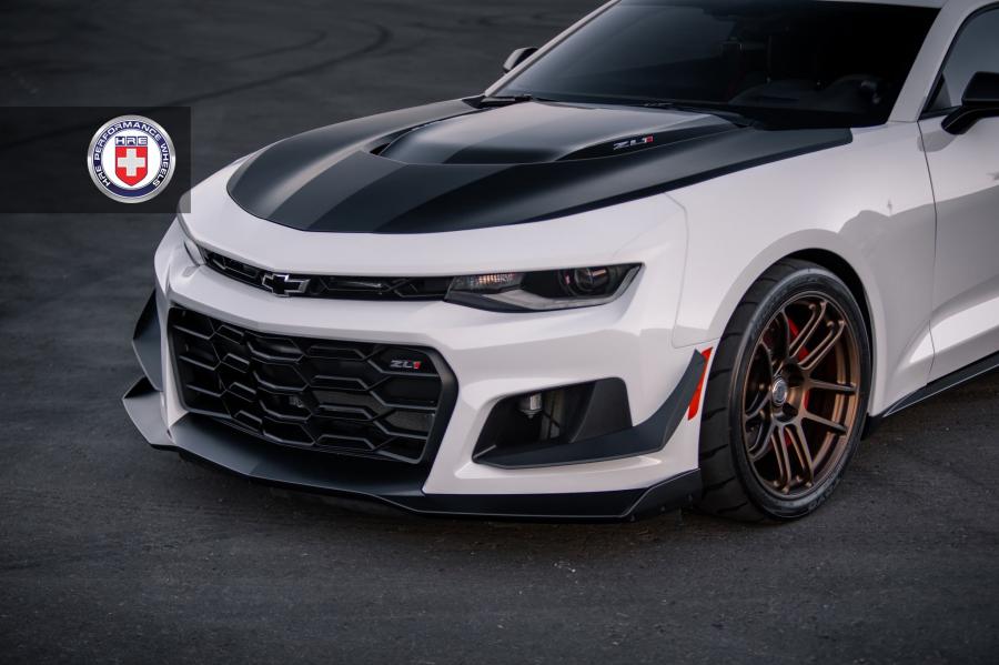 Детали экстерьера Chevrolet Camaro ZL1 1LE on HRE Wheels (RC104) 2018 года  (фото 6 из 12)